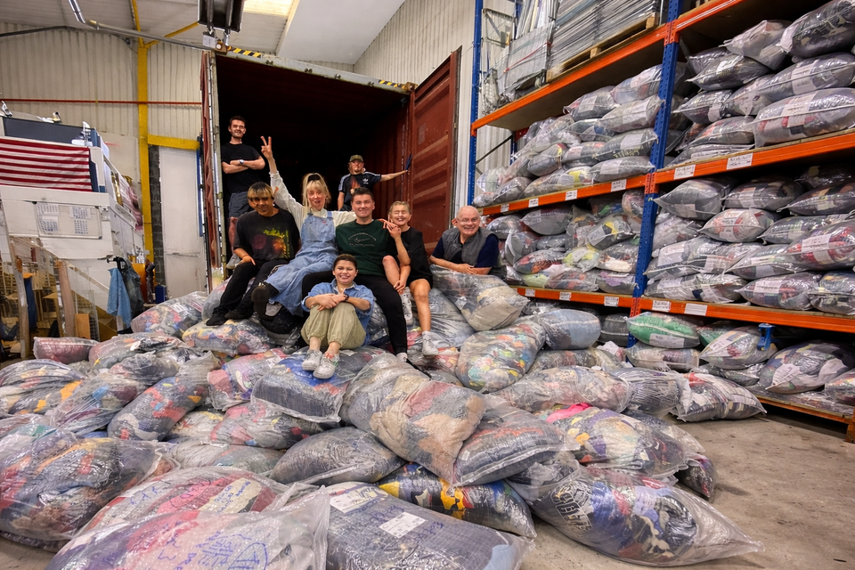 Best Vinted suppliers UK: where to buy wholesale stock for reselling